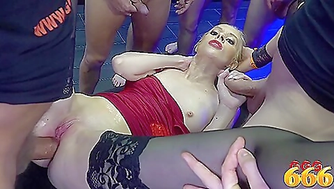 Pretty and pissed with Lucie and Nikki Riddle Pretty and pissed with Lucie and Nikki Riddle