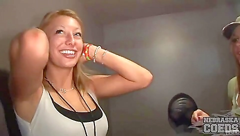 Make me and cum on my boyfriendo