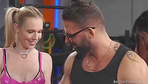 Spanish girl's pussy is the perfectly