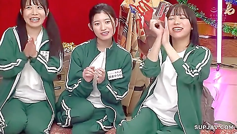 Asian nurse fucks her boyfriendo