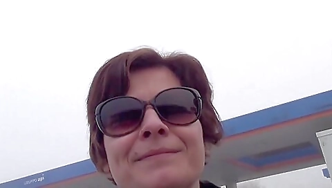 Smoking hot slut loves to fuck