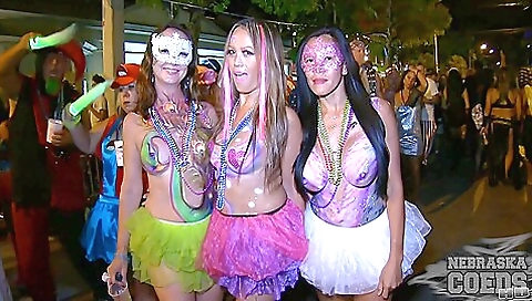 Hawt sweetheart gives a younger rob