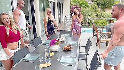 Mas group sex with her sexy body